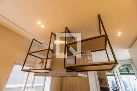 Casa de condomínio à venda com 567m², 5 quartos e 4 vagas Casa de condomínio à venda com 567m², 5 quartos e 4 vagasDetalhe da cozinha