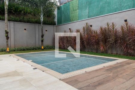Casa de condomínio à venda com 567m², 5 quartos e 4 vagas Casa de condomínio à venda com 567m², 5 quartos e 4 vagasPiscina