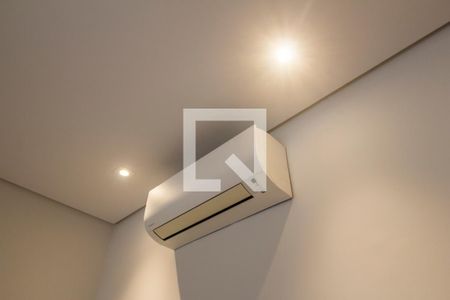 Casa de condomínio à venda com 567m², 5 quartos e 4 vagas Casa de condomínio à venda com 567m², 5 quartos e 4 vagasDetalhe