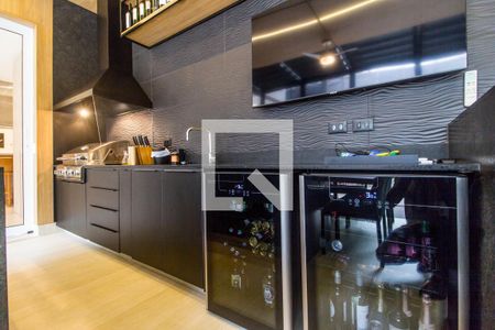 Casa de condomínio à venda com 567m², 5 quartos e 4 vagas Casa de condomínio à venda com 567m², 5 quartos e 4 vagasDetalhe