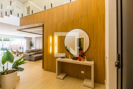 Casa de condomínio à venda com 567m², 5 quartos e 4 vagas Casa de condomínio à venda com 567m², 5 quartos e 4 vagasHall de entrada