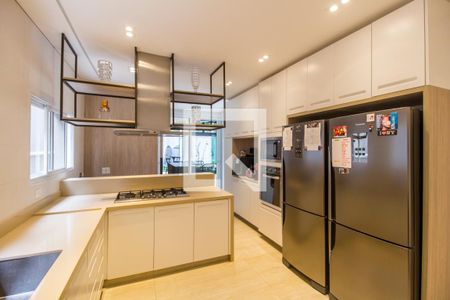 Casa de condomínio à venda com 567m², 5 quartos e 4 vagas Casa de condomínio à venda com 567m², 5 quartos e 4 vagasCozinha