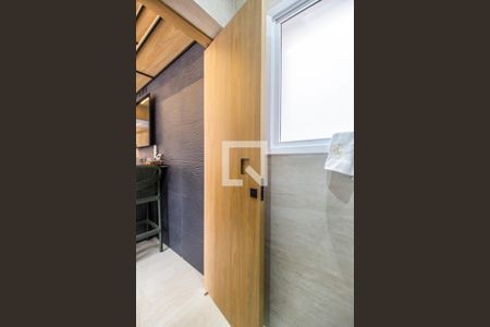 Casa de condomínio à venda com 567m², 5 quartos e 4 vagas Casa de condomínio à venda com 567m², 5 quartos e 4 vagasBanheiro