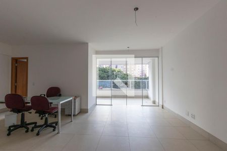 Apartamento à venda com 128m², 4 quartos e 3 vagasSala