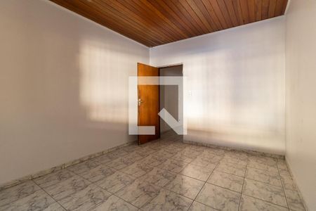 Quarto 1 de casa para alugar com 3 quartos, 100m² em Vila Brasílio Machado, São Paulo