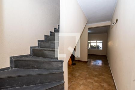 Corredor piso inferior de casa à venda com 3 quartos, 157m² em Vila Leda, Guarulhos