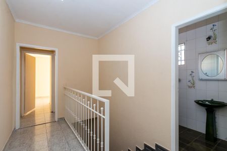 Casa à venda com 157m², 3 quartos e 2 vagas Casa à venda com 157m², 3 quartos e 2 vagasCorredor piso superior
