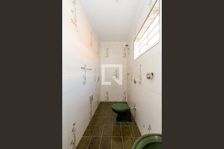 Casa à venda com 157m², 3 quartos e 2 vagas Casa à venda com 157m², 3 quartos e 2 vagasBanheiro piso superior