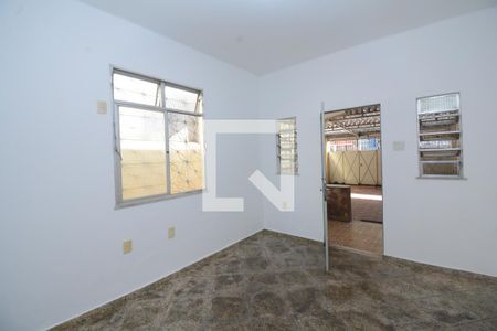 Sala de casa para alugar com 2 quartos, 146m² em Oswaldo Cruz, Rio de Janeiro