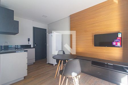 Sala/Cozinha de kitnet/studio para alugar com 1 quarto, 32m² em Batel , Curitiba