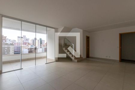 Apartamento à venda com 256m², 4 quartos e 4 vagasSala