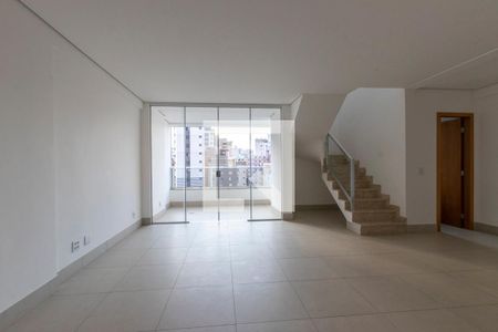 Apartamento à venda com 256m², 4 quartos e 4 vagasSala