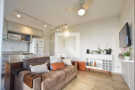 Sala  de apartamento para alugar com 1 quarto, 35m² em Campo Belo, São Paulo