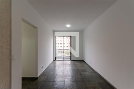 Apartamento à venda com 76m², 3 quartos e sem vagaSala