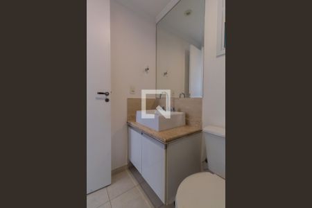 Banheiro Corredor de apartamento para alugar com 3 quartos, 69m² em Vila Andrade, São Paulo