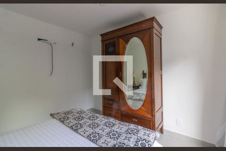Quarto de casa de condomínio para alugar com 1 quarto, 30m² em Vargem Grande, Rio de Janeiro