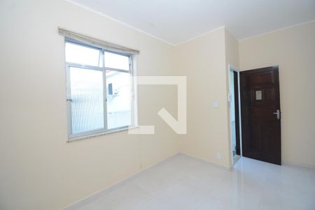 Sala de casa de condomínio para alugar com 1 quarto, 50m² em Vila da Penha, Rio de Janeiro