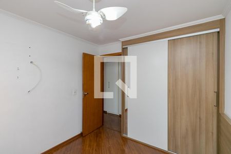 Quarto 1 de apartamento para alugar com 2 quartos, 58m² em Jardim Aeroporto, São Paulo