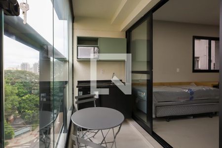 Varanda de kitnet/studio para alugar com 1 quarto, 25m² em Perdizes, São Paulo