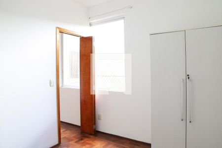 Quarto de kitnet/studio para alugar com 1 quarto, 38m² em Santa Ifigênia, São Paulo