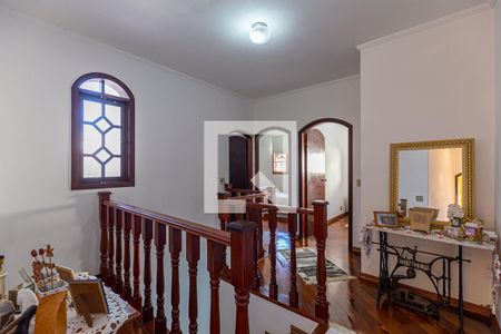 Hall Dormitórios de casa à venda com 3 quartos, 275m² em Jardim Las Vegas, Santo André