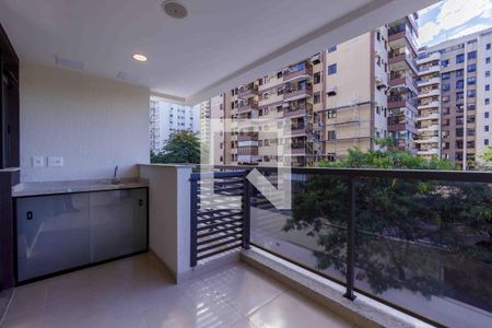 Varanda de apartamento para alugar com 2 quartos, 64m² em Barra da Tijuca, Rio de Janeiro