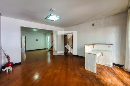 sala de casa para alugar com 4 quartos, 240m² em Vila Mariana, São Paulo