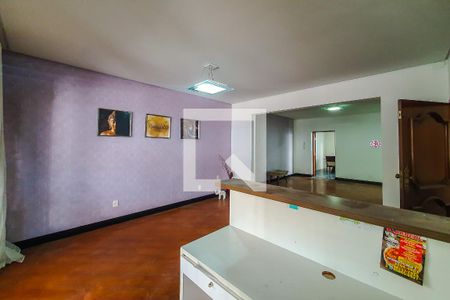 sala de casa para alugar com 4 quartos, 240m² em Vila Mariana, São Paulo