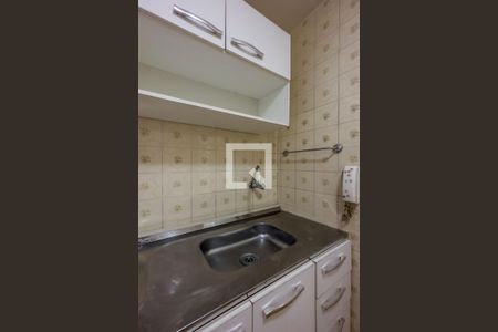 Cozinha de kitnet/studio para alugar com 1 quarto, 24m² em Centro Histórico, Porto Alegre