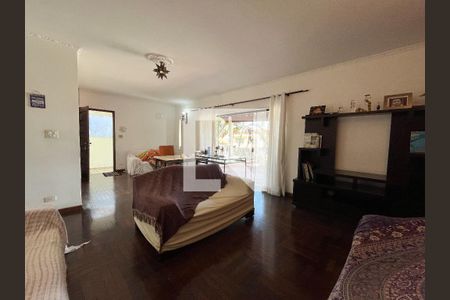 Sala de casa para alugar com 5 quartos, 300m² em Parque Jabaquara, São Paulo