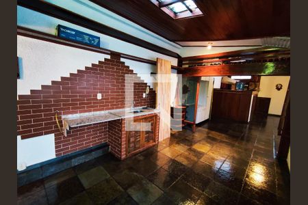 Casa de condomínio à venda com 300m², 4 quartos e 3 vagas Casa de condomínio à venda com 300m², 4 quartos e 3 vagasTerraço - Pia