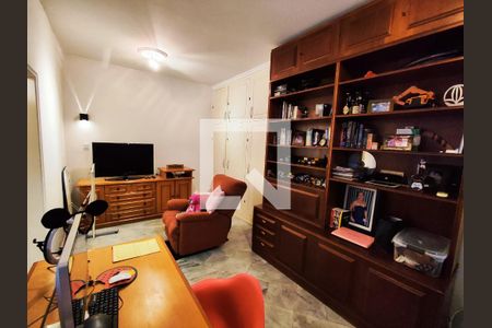 Casa de condomínio à venda com 300m², 4 quartos e 3 vagas Casa de condomínio à venda com 300m², 4 quartos e 3 vagasQuarto 2