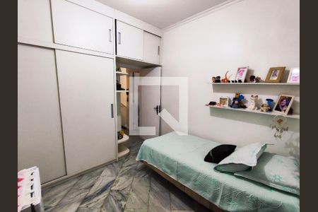 Casa de condomínio à venda com 300m², 4 quartos e 3 vagas Casa de condomínio à venda com 300m², 4 quartos e 3 vagasQuarto 4