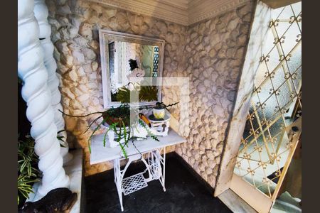 Casa de condomínio à venda com 300m², 4 quartos e 3 vagas Casa de condomínio à venda com 300m², 4 quartos e 3 vagasDetalhe