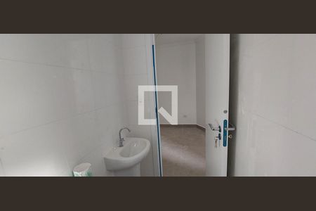 Banheiro de apartamento para alugar com 2 quartos, 52m² em Parque Oratorio, Santo André