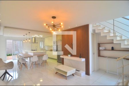 Sala de casa à venda com 3 quartos, 138m² em Igara, Canoas