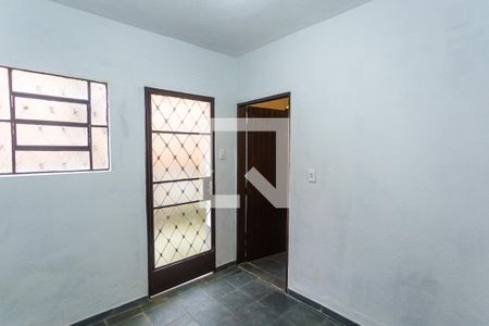 Casa para alugar com 55m², 2 quartos e sem vagaSala