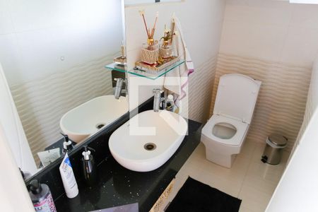 Lavabo de casa de condomínio para alugar com 4 quartos, 179m² em Vila Metalúrgica, Santo André