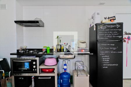 Cozinha de apartamento à venda com 1 quarto, 34m² em Vila Palmeiras, São Paulo