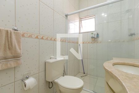 Casa à venda com 240m², 3 quartos e 2 vagas Casa à venda com 240m², 3 quartos e 2 vagasBanheiro