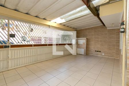 Casa à venda com 240m², 3 quartos e 2 vagas Casa à venda com 240m², 3 quartos e 2 vagasGaragem