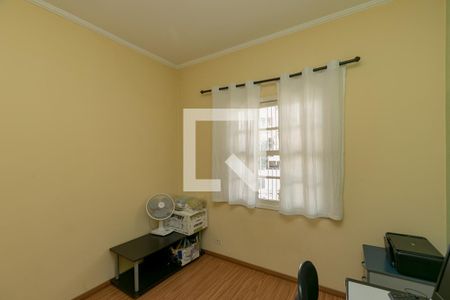 Casa à venda com 240m², 3 quartos e 2 vagas Casa à venda com 240m², 3 quartos e 2 vagasQuarto 3
