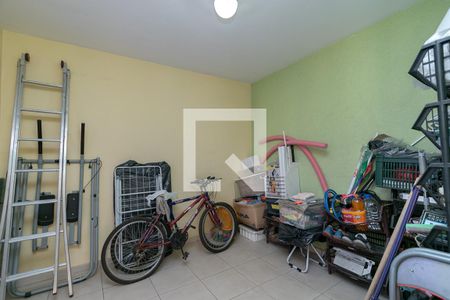 Casa à venda com 240m², 3 quartos e 2 vagas Casa à venda com 240m², 3 quartos e 2 vagasQuarto de Serviço