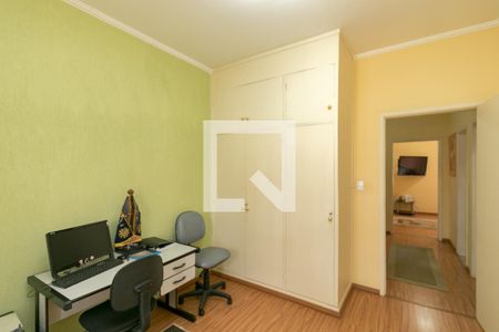 Casa à venda com 240m², 3 quartos e 2 vagas Casa à venda com 240m², 3 quartos e 2 vagasQuarto 3