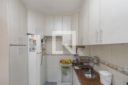 Casa à venda com 240m², 3 quartos e 2 vagas Casa à venda com 240m², 3 quartos e 2 vagasCozinha