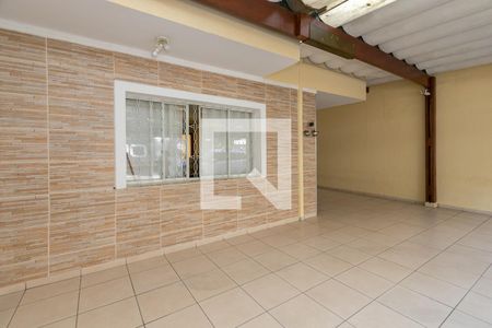 Casa à venda com 240m², 3 quartos e 2 vagas Casa à venda com 240m², 3 quartos e 2 vagasGaragem