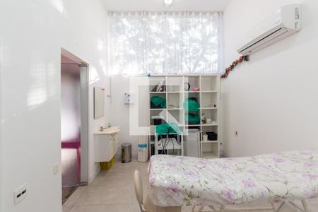 Escritório/quarto reversível  de casa à venda com 5 quartos, 400m² em Sumarezinho, São Paulo