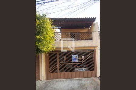 Casa à venda com 300m², 6 quartos e 3 vagas Casa à venda com 300m², 6 quartos e 3 vagasFachada