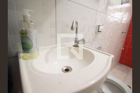 Casa à venda com 300m², 6 quartos e 3 vagas Casa à venda com 300m², 6 quartos e 3 vagasBanheiro da Suíte