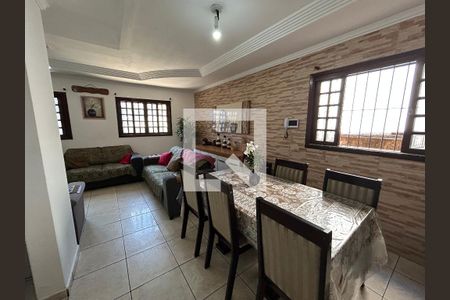 Sala de casa para alugar com 4 quartos, 90m² em Vila Rosália, Guarulhos